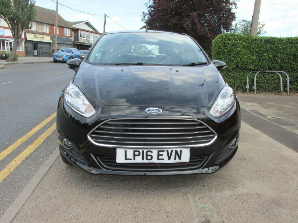 Ford Fiesta 1.0T Ecoboost Zetec Powershift Euro 6 Black