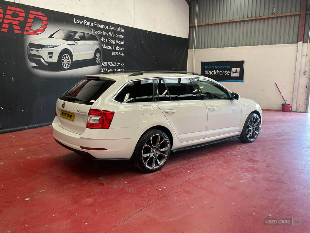 Skoda Octavia 1.6 Tdi Se Technology White #3