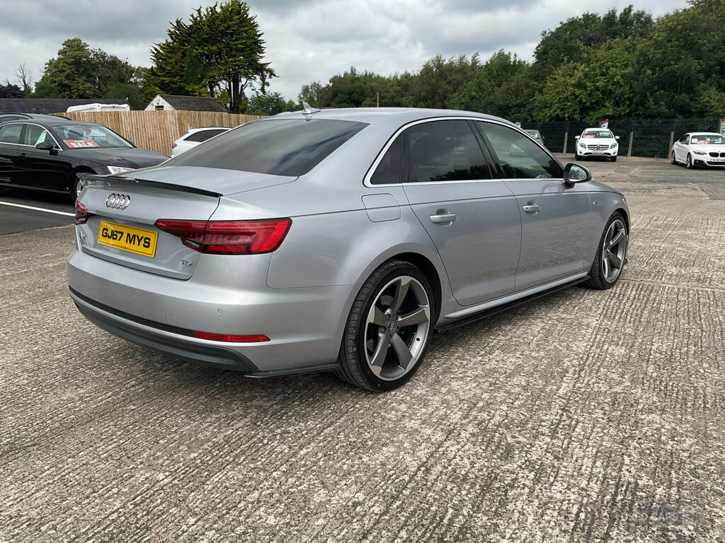 Audi A4 2.0 Tdi S Line Silver #2