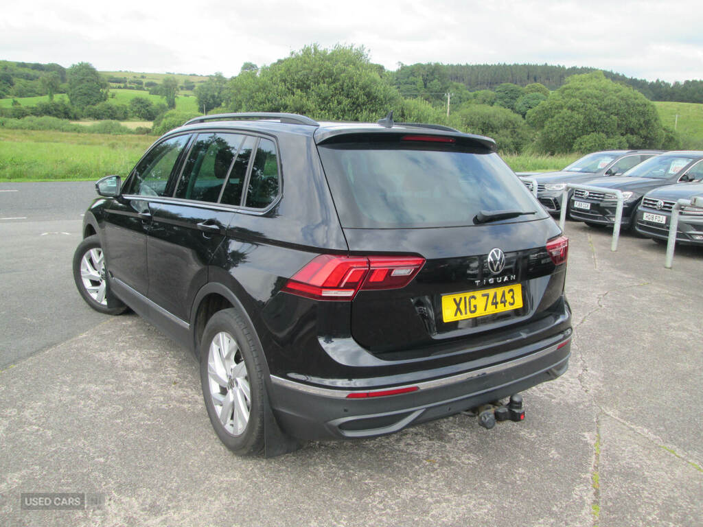 Volkswagen Tiguan 2.0 Tdi Life Dsg XIG7443 Black #5