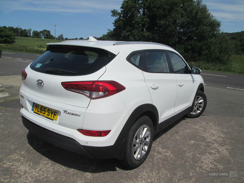 Hyundai Tucson 1.7 Crdi Blue Drive Se Nav 2Wd YL65SYF White #4