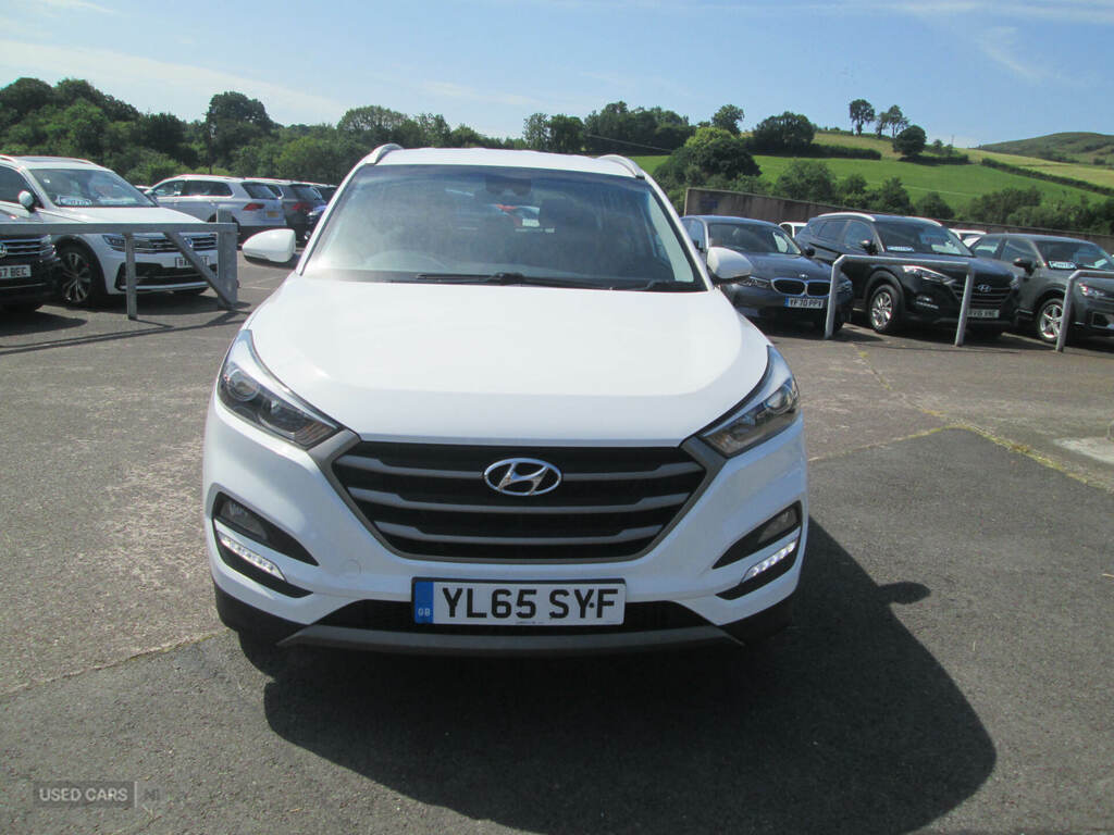 Hyundai Tucson 1.7 Crdi Blue Drive Se Nav 2Wd YL65SYF White #3