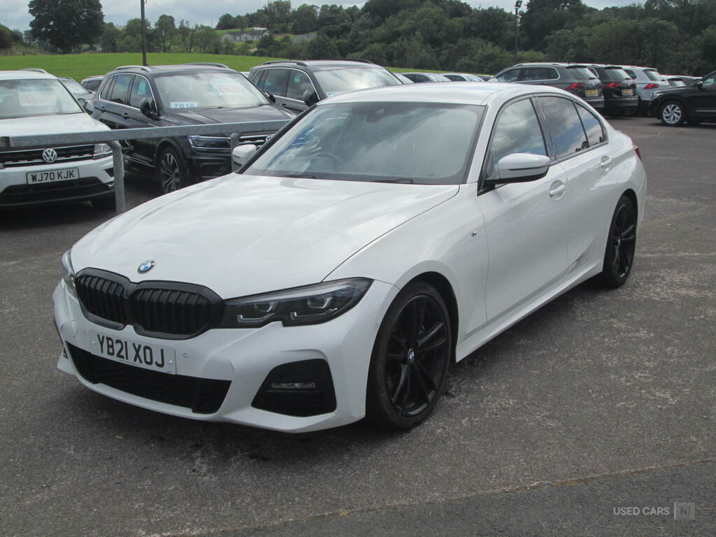 BMW 3 Series 318D Mht M Sport Step YB21XOJ White #2