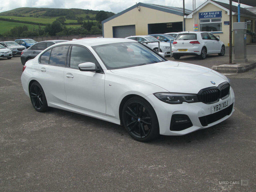 BMW 3 Series 318D Mht M Sport Step YB21XOJ White