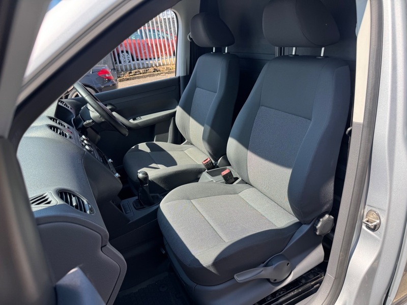 Volkswagen Caddy Maxi 1.6 Tdi C20 Maxi Fwd Silver #30