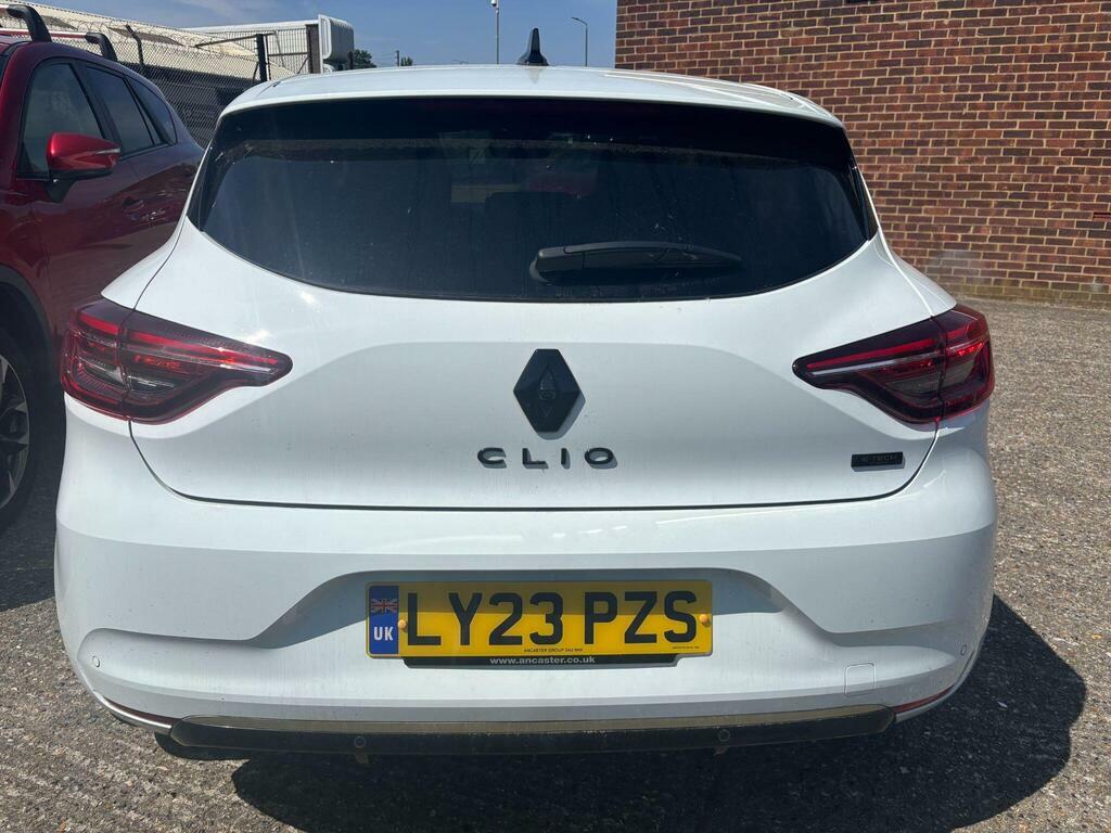 Renault Clio 1.6 E-tech E-tech Engineered Euro 6 S S LY23PZS White #5