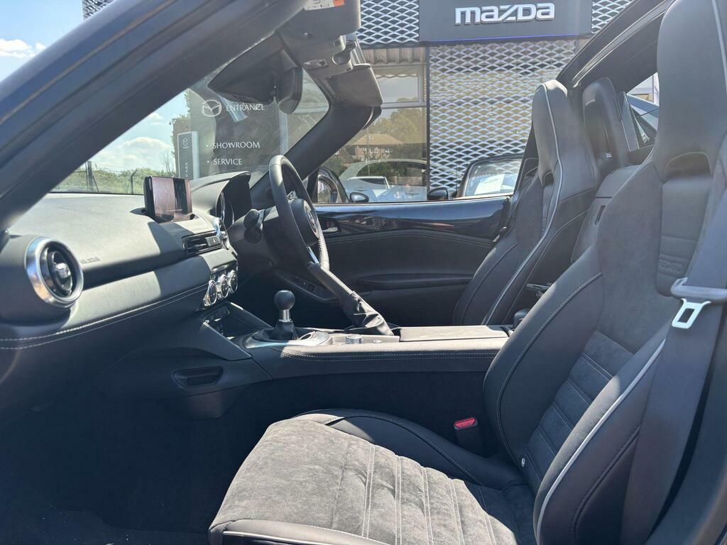 Mazda MX-5 RF Manual White #23