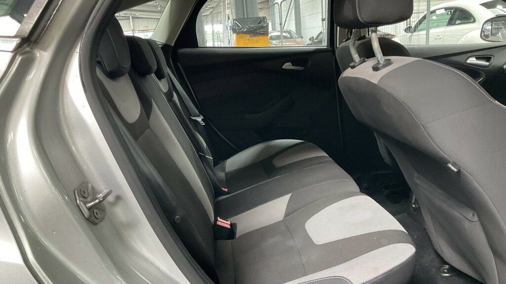 Ford Focus 2.0 Tdci Zetec S Silver #5