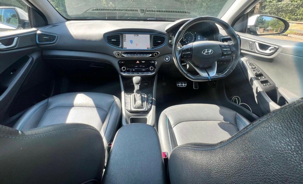 Hyundai Ioniq 1.6 H-gdi 8.9Kwh Premium Hatchback Plug White #33