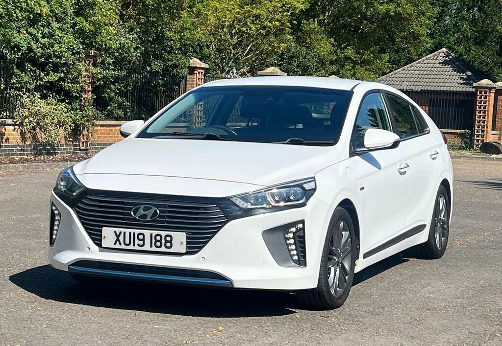 Hyundai Ioniq 1.6 H-gdi 8.9Kwh Premium Hatchback Plug White #14