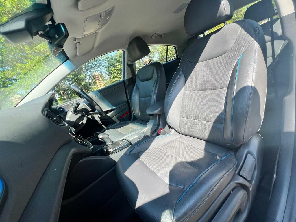 Hyundai Ioniq 1.6 H-gdi 8.9Kwh Premium Hatchback Plug White #30