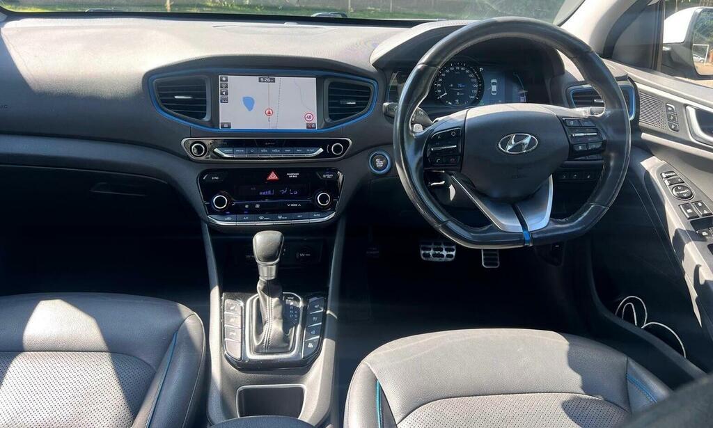 Hyundai Ioniq 1.6 H-gdi 8.9Kwh Premium Hatchback Plug White #23