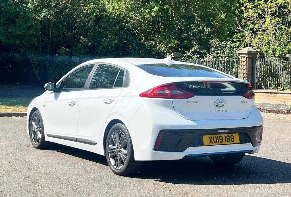 Hyundai Ioniq 1.6 H-gdi 8.9Kwh Premium Hatchback Plug White #7