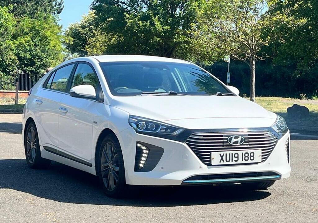Hyundai Ioniq 1.6 H-gdi 8.9Kwh Premium Hatchback Plug White #8