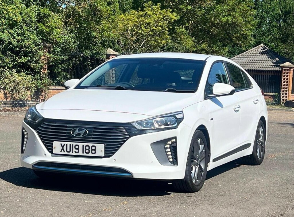 Hyundai Ioniq 1.6 H-gdi 8.9Kwh Premium Hatchback Plug White #32