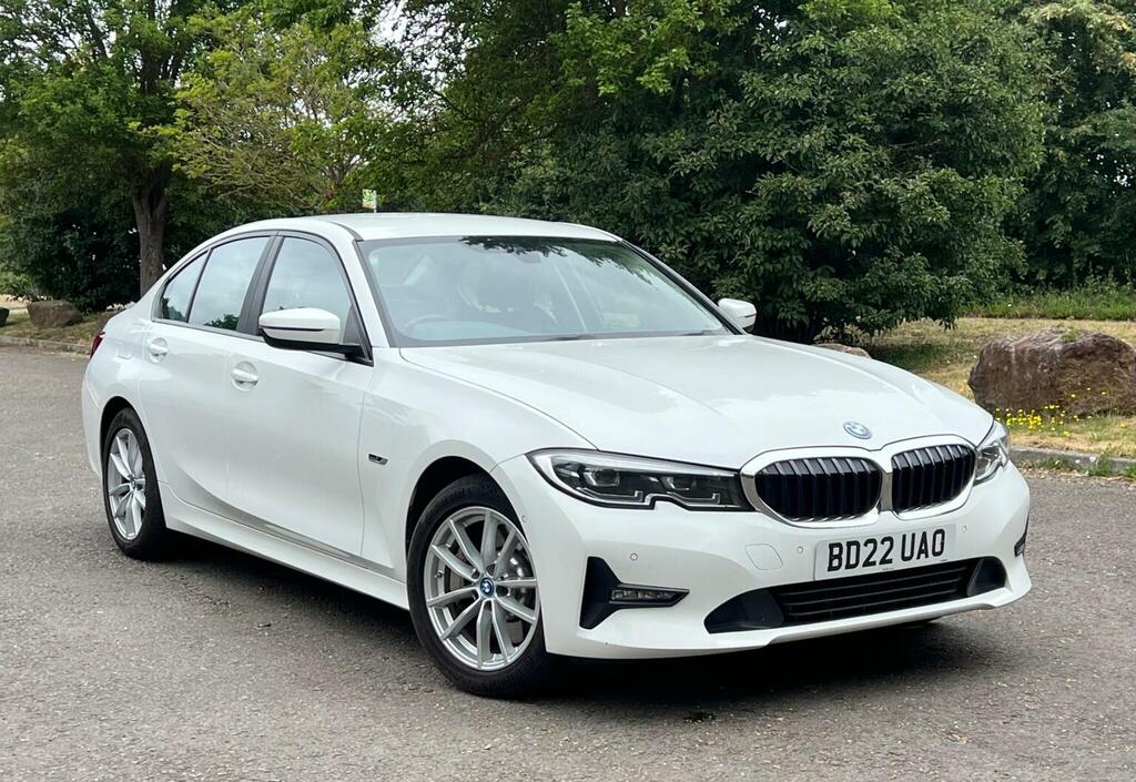 BMW 3 Series Saloon 2.0 330E 12Kwh Se Pro Euro 6 Ss White