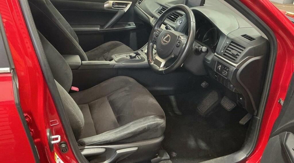 Lexus CT 1.8 200H Advance Cvt Euro 6 Ss Red #4
