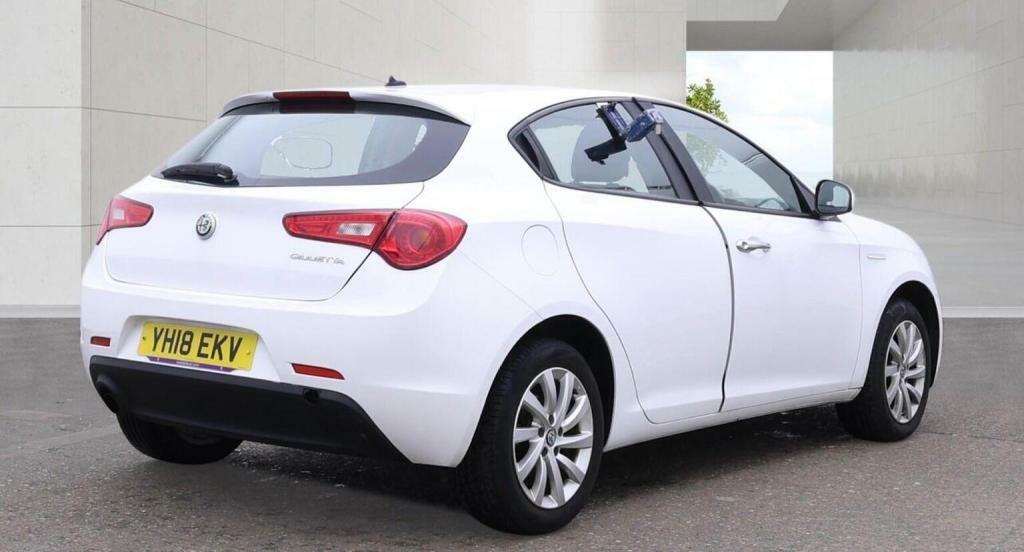 Alfa Romeo Giulietta Hatchback Red #14