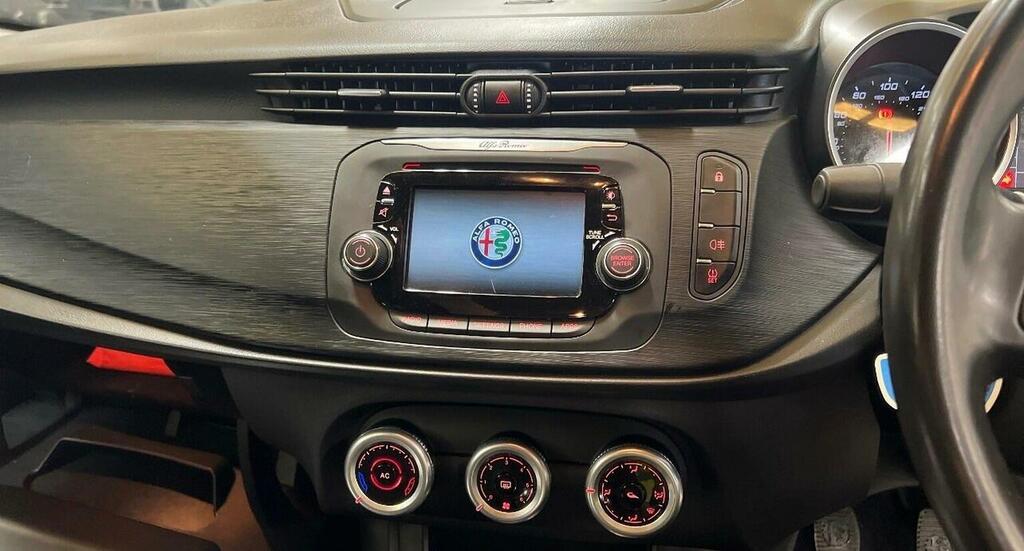 Alfa Romeo Giulietta 1.4 Tb Giulietta Euro 6 Ss White #3