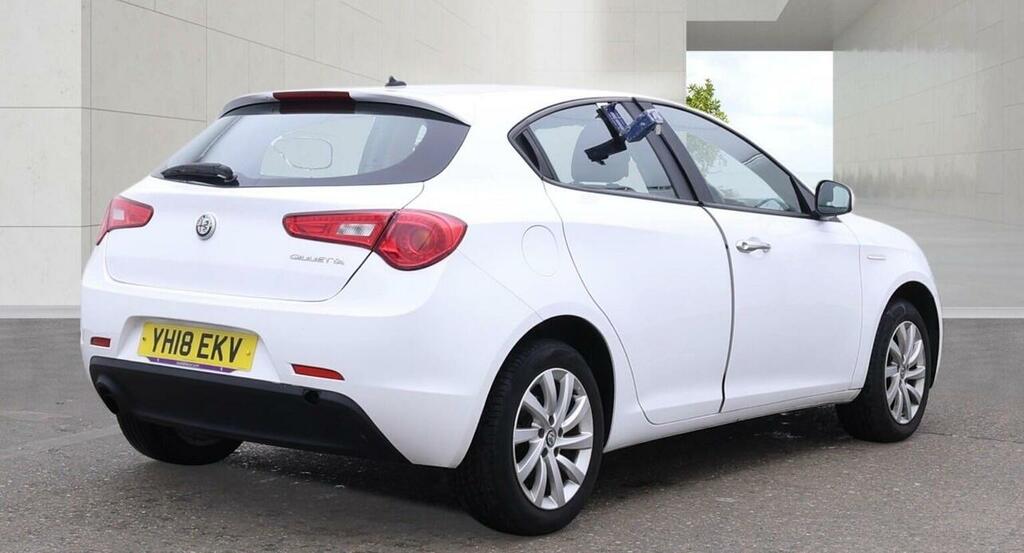 Alfa Romeo Giulietta 1.4 Tb Giulietta Euro 6 Ss White #4