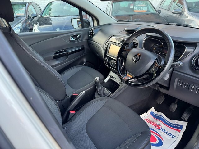 Renault Captur 2014 1.5 Dci Energy Dynamique S Medianav Euro 5 S SC64RSX White #3