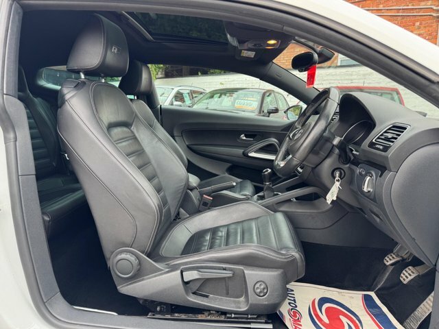 Volkswagen Scirocco 2015 2.0 Tdi Bluemotion Tech R-line Euro 6 Ss 3 White