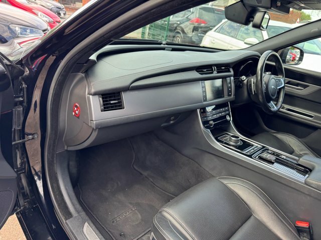 Jaguar XF 2.0I 250 R-sport Grey #26