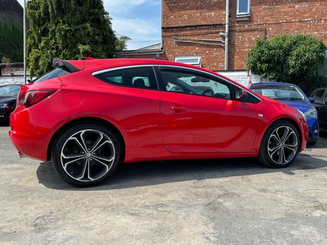 Vauxhall Astra GTC Vxr Red #13