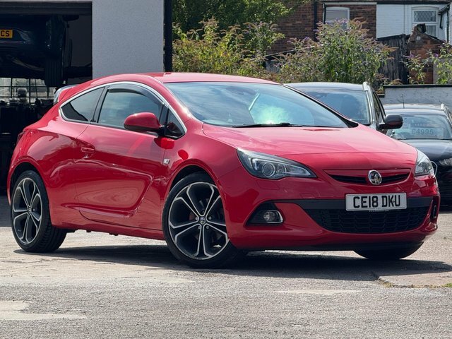 Vauxhall Astra GTC Vxr Red #6