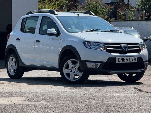 Dacia Sandero Stepway 2015 0.9 Tce Laureate Euro 6 Ss White #2