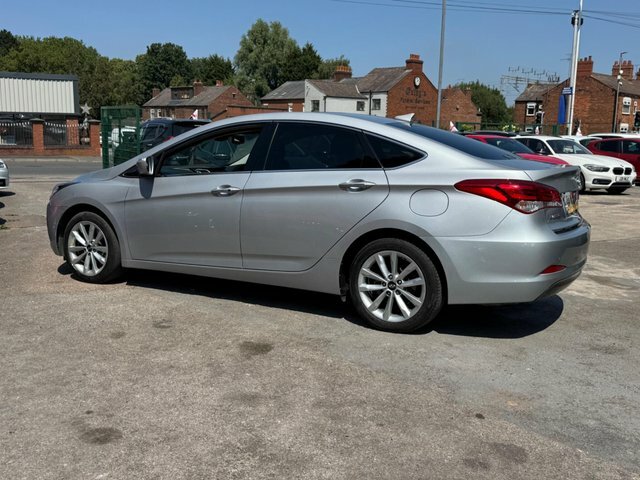 Hyundai I40 Premium White #21