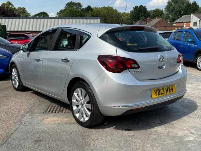 Vauxhall Astra 2013 1.6 16V Elite Euro 5 YB13MXV Silver #3