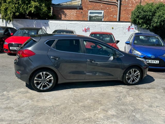 Kia Ceed 1.6 Crdi 4 Tech Ecodynamics Red #9