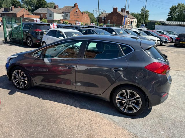 Kia Ceed 1.6 Crdi 4 Tech Ecodynamics Red #21