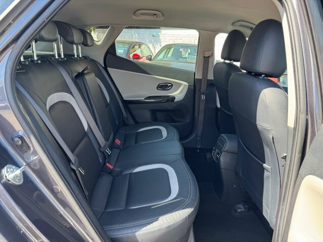 Kia Ceed 1.6 Crdi 4 Tech Ecodynamics Red #37