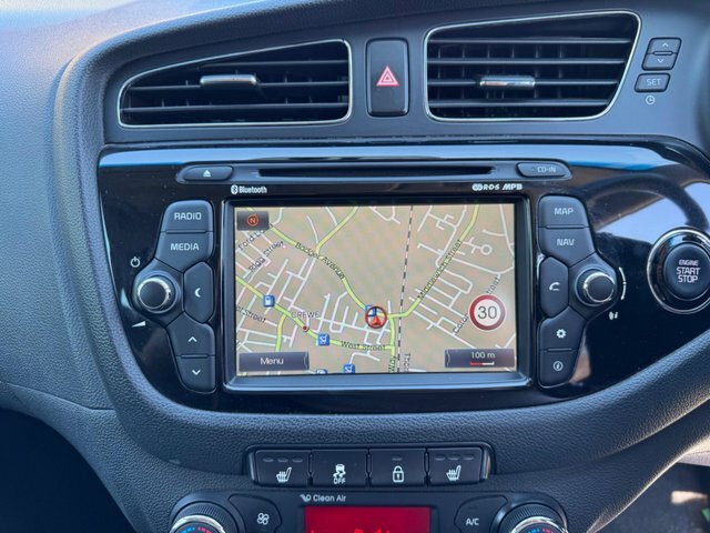 Kia Ceed 1.6 Crdi 4 Tech Ecodynamics Red #42