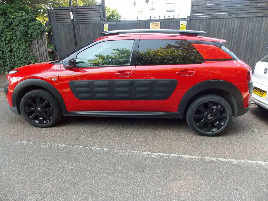Citroen C4 Cactus 1.2 Puretech Flair Etg5 Euro 6 Ss Red