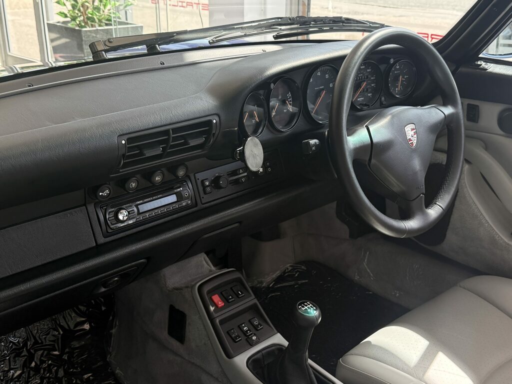 Porsche 911 Coupe Silver #1