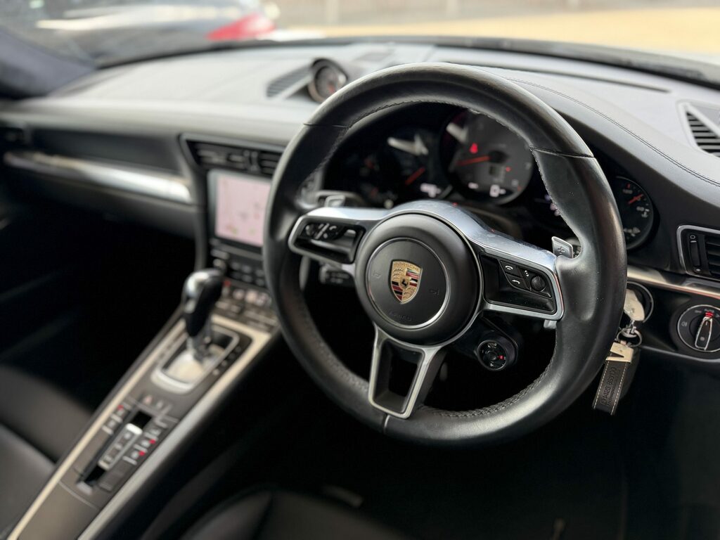 Porsche 911 Carrera S White #5