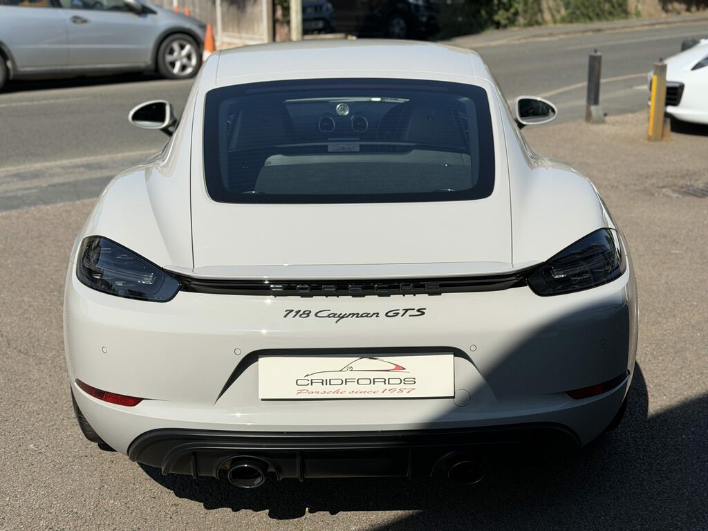 Porsche 718 Cayman Cayman S-a 2021 White #23