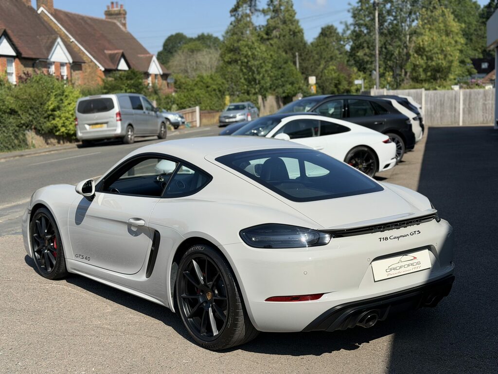 Porsche 718 Cayman Cayman S-a 2021 White #21