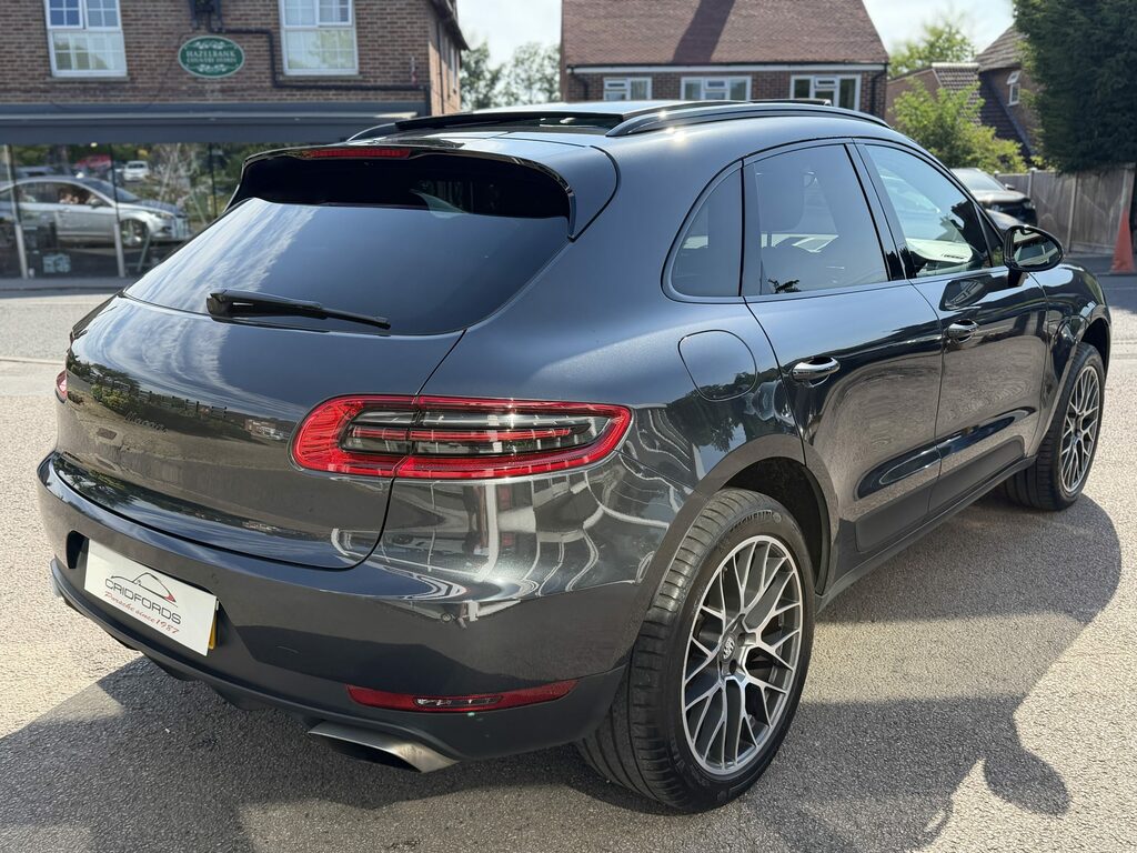 Porsche Macan 252 Pdk Black #23