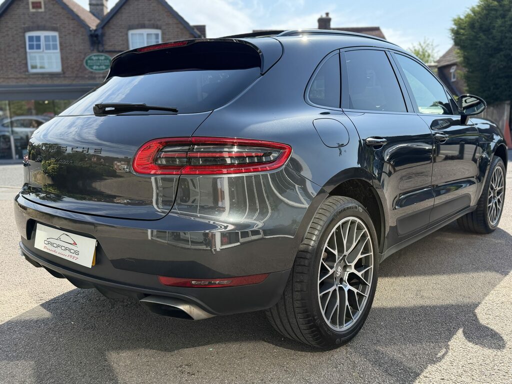 Porsche Macan 252 Pdk Black #24