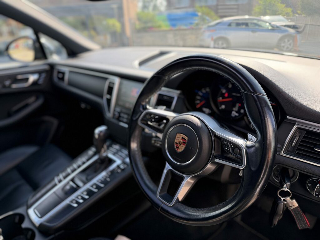 Porsche Macan Suv Grey #5