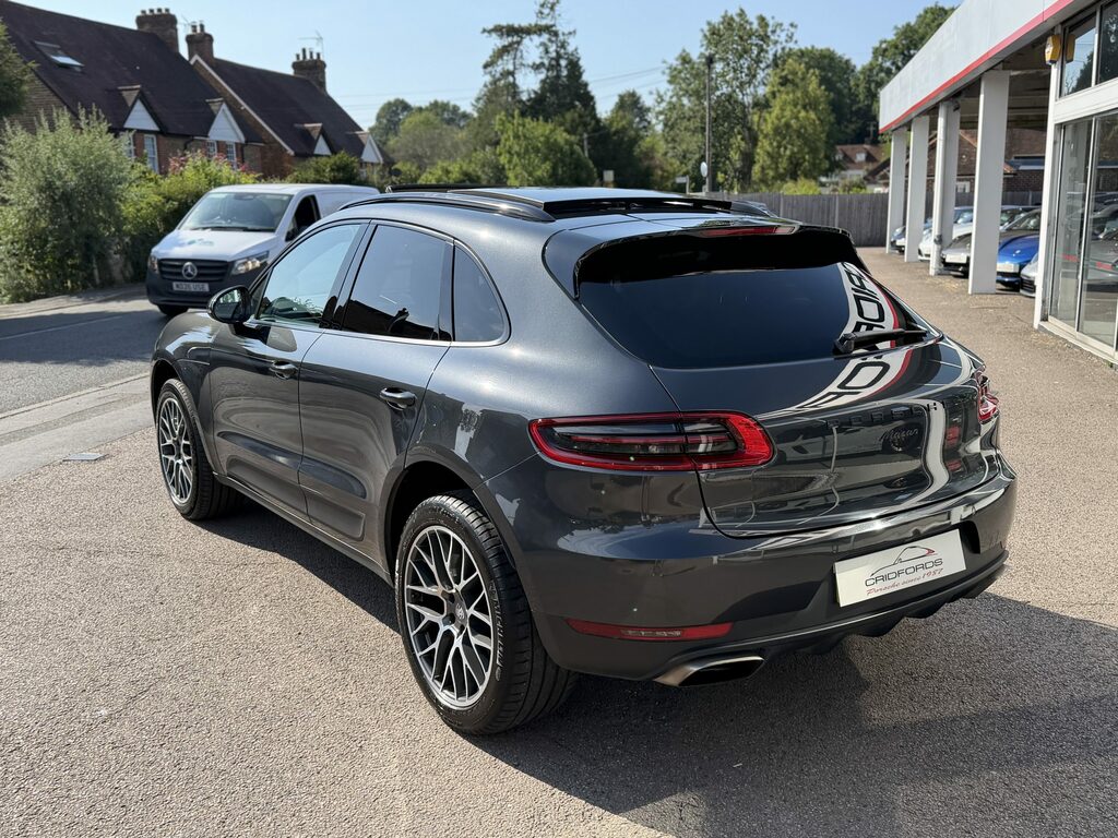 Porsche Macan 252 Pdk Black #19