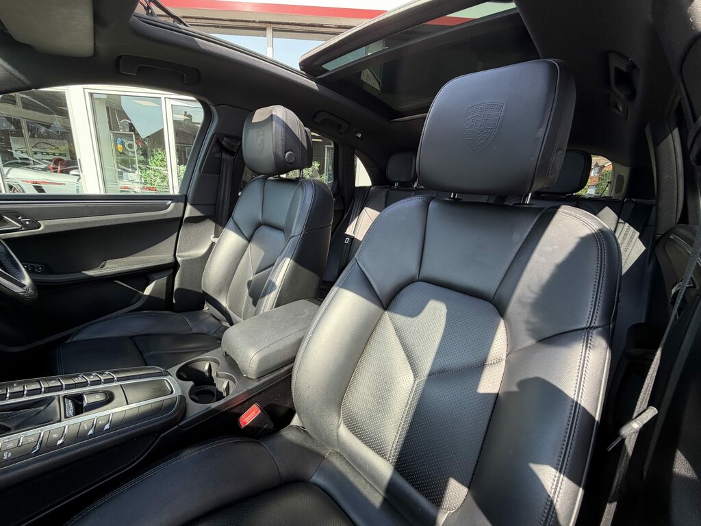 Porsche Macan Suv Grey #3