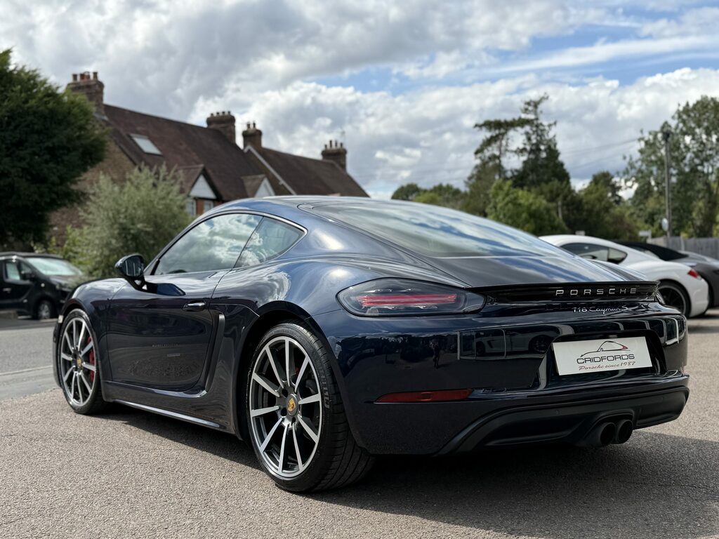 Porsche 718 Cayman Cayman S Black #19