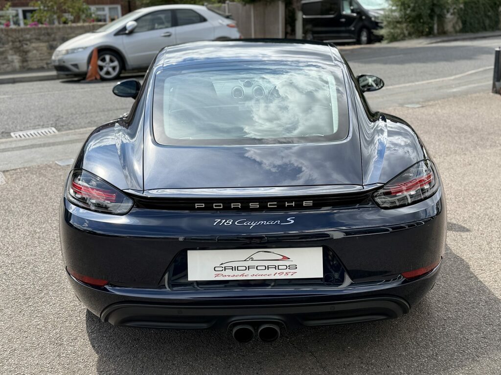 Porsche 718 Cayman Cayman S Black #20