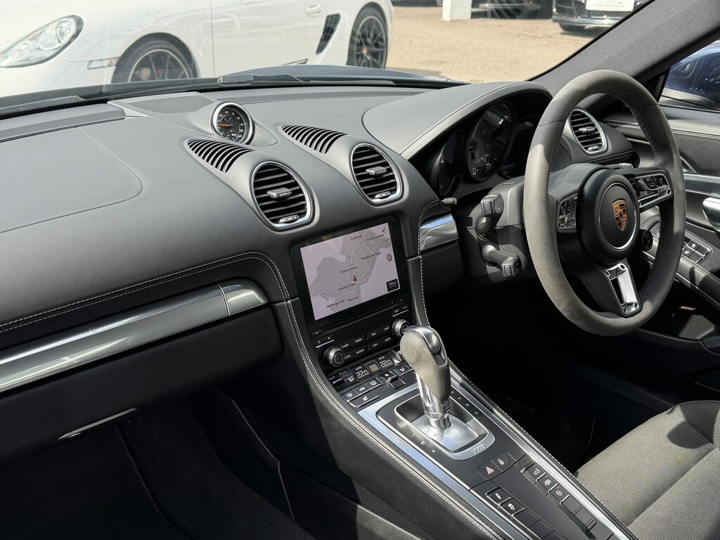 Porsche 718 Cayman Cayman S Black #23