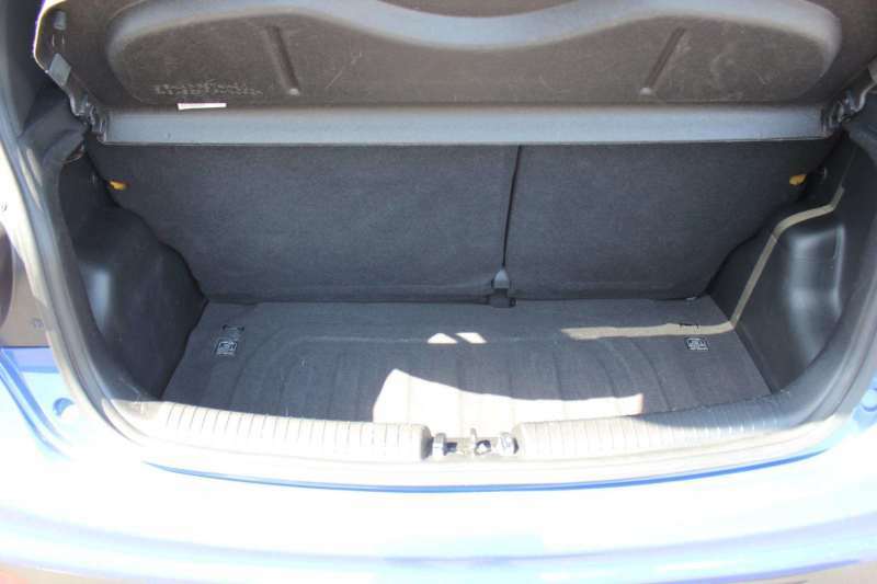 Hyundai I10 1.0 63 Advance Nav Grey #32